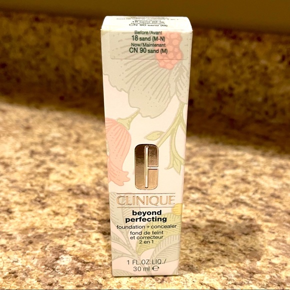 Clinique Other - Clinique Beyond Perfecting Foundation/Concealer